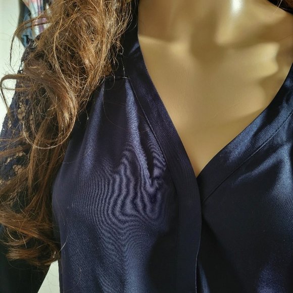 NANETTE LAPORE Navy Lace Inset Peplum Top  SZ Large - Picture 5 of 8